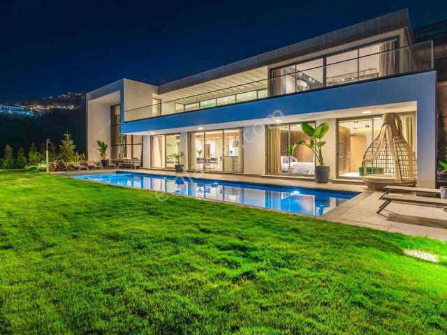 Alanya Kargıcak’ta Vatandaşlığa Uygun, Eşsiz Manzaralı Lüks Satılık Villa