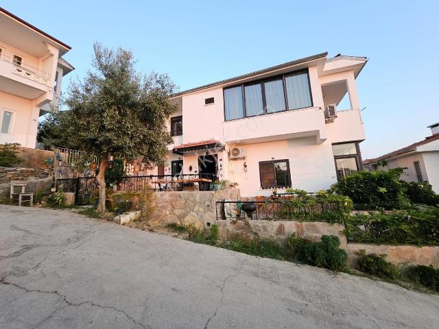 Alanya Keşeflide Panoramik Manzaralı Eşyalı Kiralık 3+1 Müstakil Ev