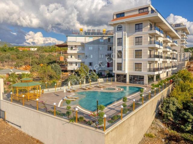 Alanya Kestel’de Deniz Manzaralı 1+1 Lüks Satılık Daire