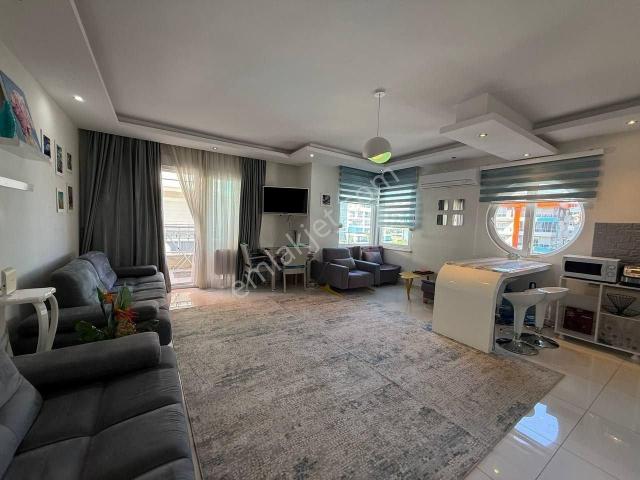 Alanya Kestel’de Denize 200 M Lüks Komplekste Full Eşyalı 1+1 Satılık Daire