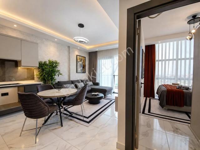 Alanya Kestelde Deniz Ve Havuz Manzaralı Sıfır Eşyalı 1+1 Daire
