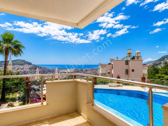 Alanya Hasbahçe'de Muhteşem Deniz Ve Kale Manzaralı Full Eşyalı 2+1 Satılık Daire