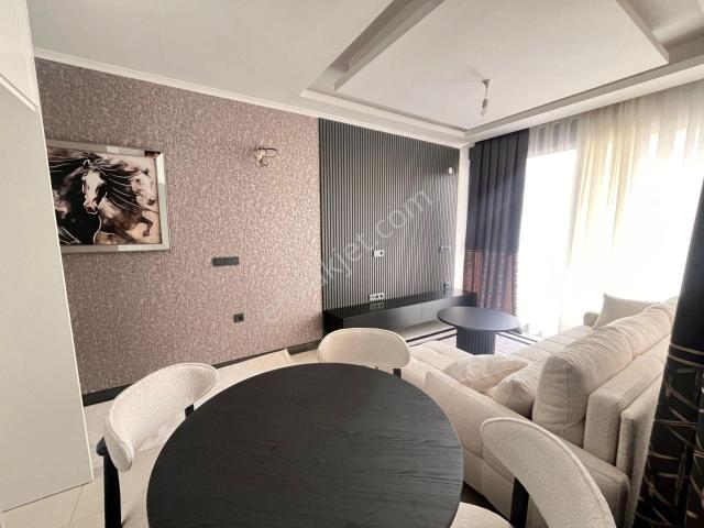 Alanya Hasbahçede Sıfır Binada Lüks Eşyalı 1+1 Satılık Daire