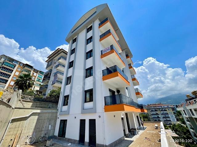 ALANYA ÇIPLAKLIDA SATILIK 2+1 SİTE İÇİ HAVUZLU SIFIR DAİRE
