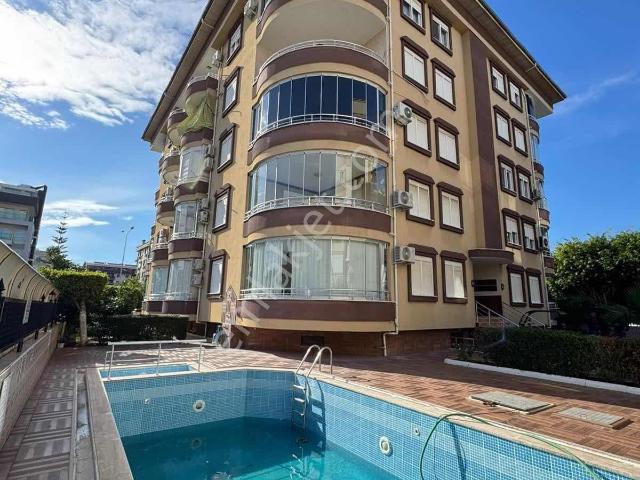 Alanya Oba Gölde Denize 200 Metre 2+1 Eşyalı Daire