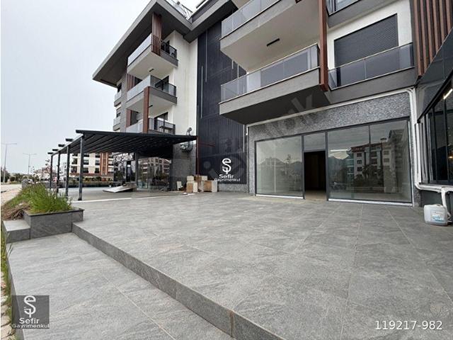 ALANYA OBA HASTANE CAFELER CADDESİNDE KİRALIK 145M2 GENİŞ DÜKKAN