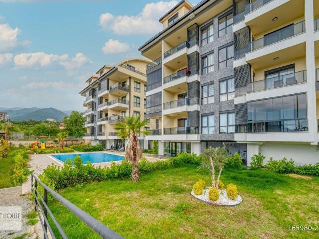 ALANYA OBADA DOĞAYLA İÇ İÇE SIFIR BİNADA LÜKS SATILIK 1+1 DAİRE
