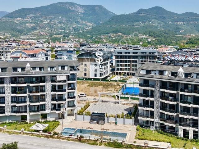 Alanya Oba'da Kiralık 3+1 Site İçerisinde Geniş Daire