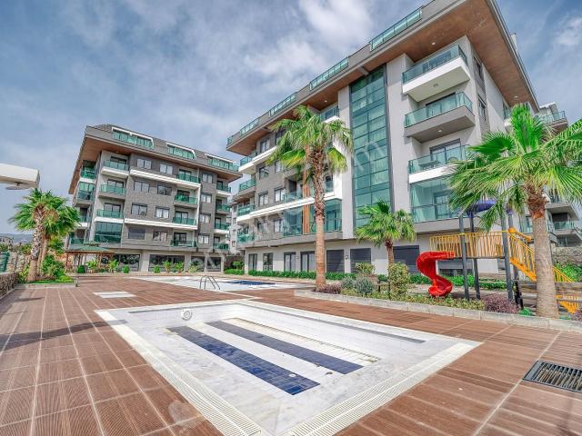 Alanya Oba'da Sosyal Aktiviteli Site İçinde Eşyalı Daire