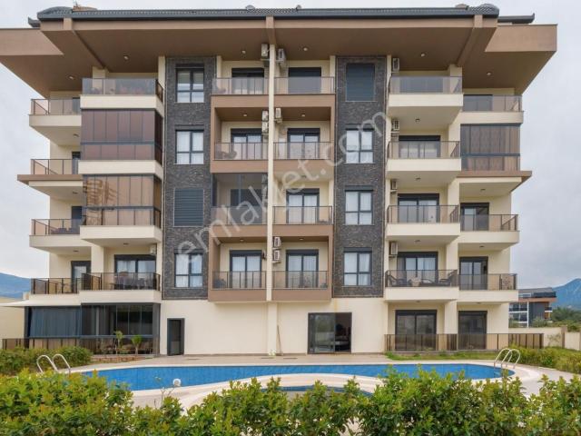 Alanya Obada Tek Bloklu Sitede Ferah 2+1 Daire
