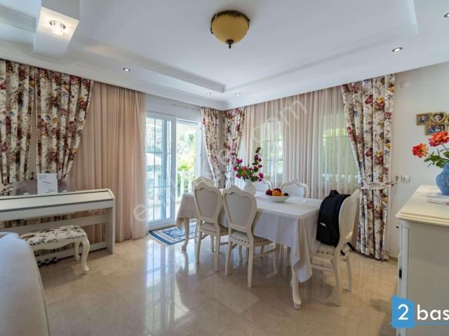 Alanya Ottoman Villalar İncekumda Doğa Manzaralı Site İçerisinde Harika Villa