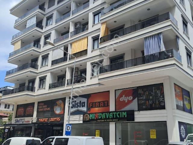Alanya Mahmutlar Atatürk Cad. Kiralık Dükkan