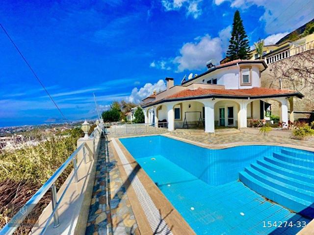 Alanya Mahmutlar 3+1 satılık fırsat villa