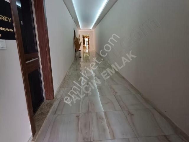 Alanya Mahmutlar'da 65m² Kiralık Ofis Ceray Plaza
