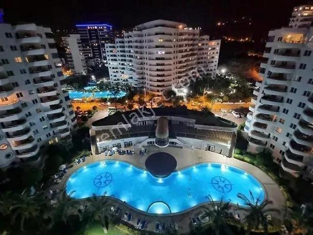 Alanya Mahmutlar'da Aktiviteli Prestijli Sitede 2+1 Satılık Daire