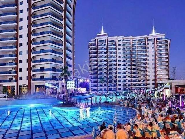 Alanya Mahmutlar'da Deniz Manzaralı Lüks Komplekste 1+1 Satılık Daire