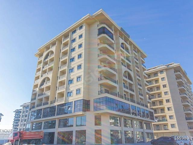 ALANYA MAHMUTLARDA LÜKS SİTEDE GÜNEY CEPHELİ 1+1 DAİRE