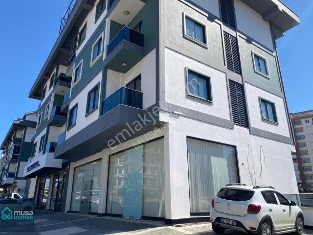Alanya Merkez Ana Cadde Üzerinde Prestijli 2 Katlı İşyeri