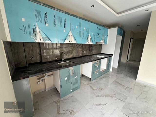 ALANYA MERKEZ CLEOPATRADA KİRALIK 2+1 DENİZE 700 METRE DAİRELER