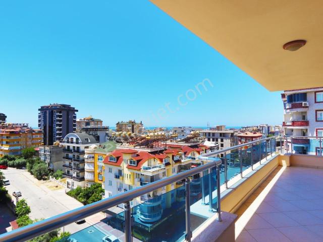 Alanya Merkez 5+1 Dublex 240m2 Lüx Aktivite Site Vatandaşlık Var