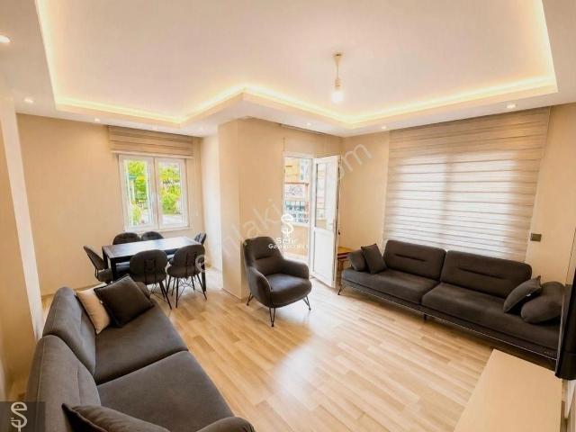 Alanya Merkezde 3+1 Ayrı Mutfak Kiralık Daire