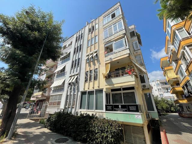 Alanya Merkez'de Kiralık 2+1 Ayrı Mutfak Daire