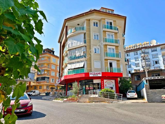 Alanya Merkezde Satılık 5+1 Ayrı Mutfak Masrafsız Dubleks Daire