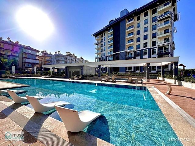 Alanya Merkezde Satılık 1+1 Eşyalı Lüks Daire