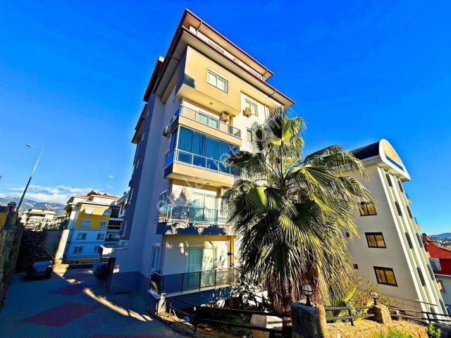 Alanya Çıplaklıda Satılık 4+1 Site İçi Manzaralı Dubleks Daire