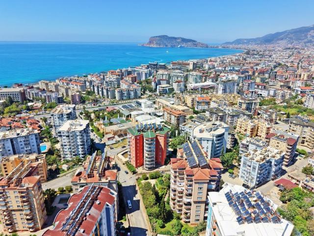 Alanya Tosmur'da Satılık İkametgaha Uygun 4+1 Dubleks Manzaralı