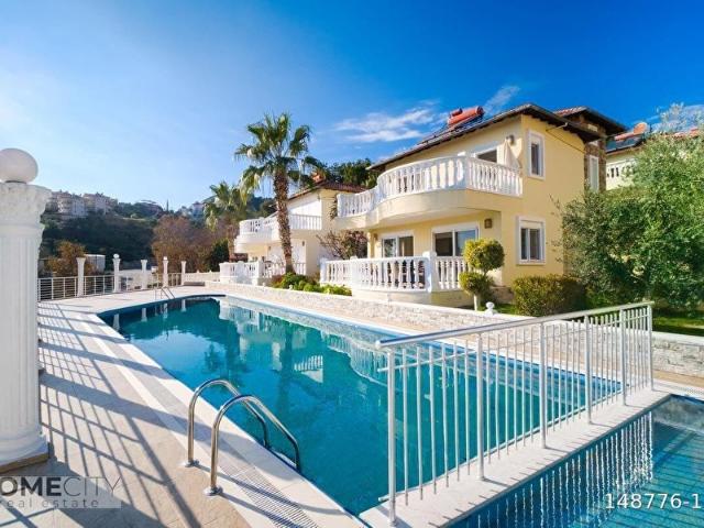 ALANYA TEPE 3+1 400M2 EŞYALI,SİTE İÇİNDE,LÜKS