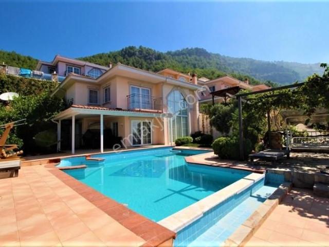 Alanya Tepe Mah. 4+1 Müstakil Villa Deniz Doğa Şehir Kale Manzar