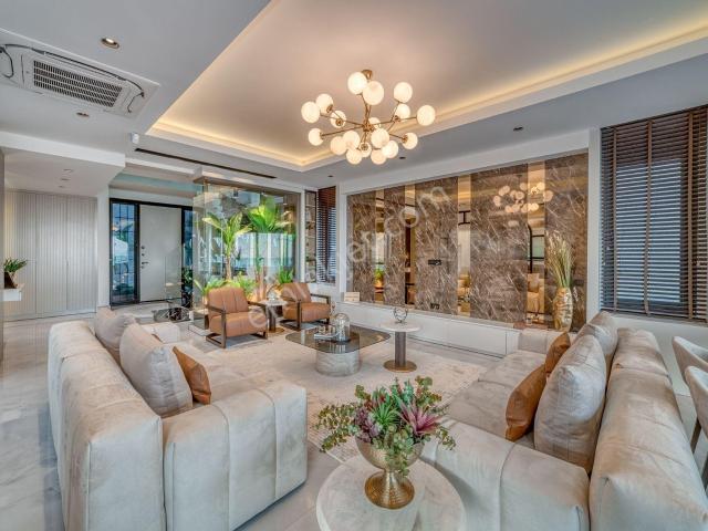 Alanya Tepe Modern Mimariye Sahip 4+1 Eşsiz Manzaralı Özel Villa
