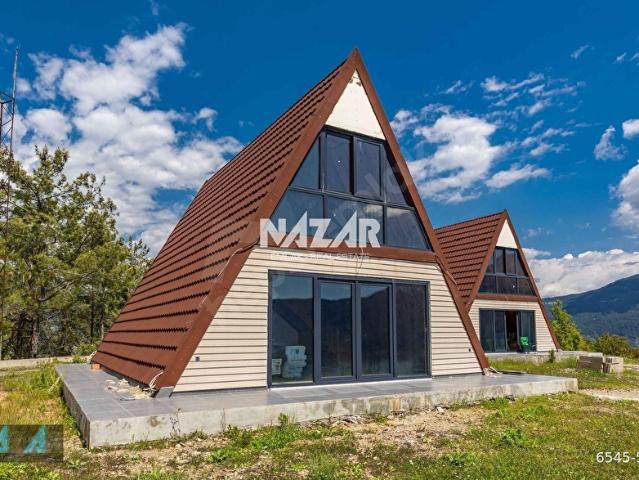 Alanya Üzümlü 1.269 m Tarla İçinde 2 Adet Havuzlu 3+1 Villa