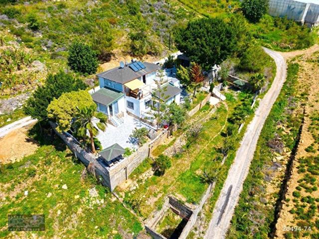 ALANYA YEŞİLÖZ MAHALLESİ DENİZ MANZARALI RUHSATLI SATILIK VİLLA