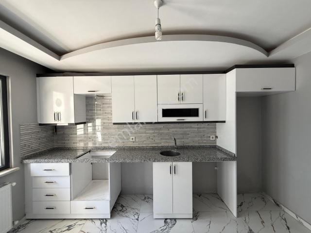Alanyurt Yeni Mahallede 110 M² Yatırımlık 2+1 Kat Mülkiyetli