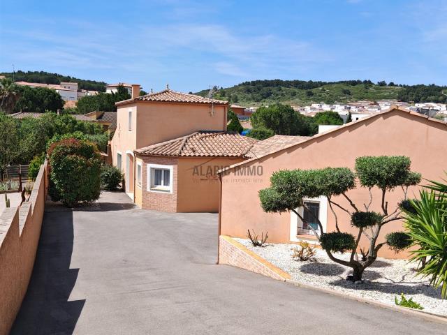 Alaric Immo vous invite à découvrir cette charmante villa de. 144m² Narbonne