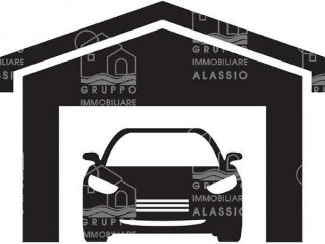 Alassio, box auto in zona centrale
