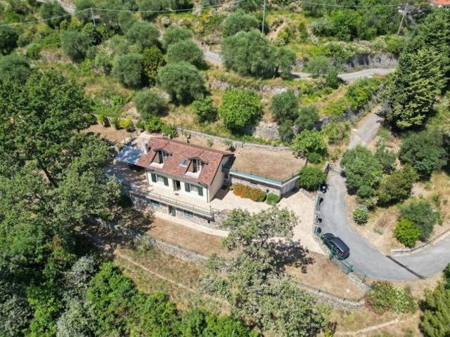 Alassio Prima collina Villa con spettacolare vista mare