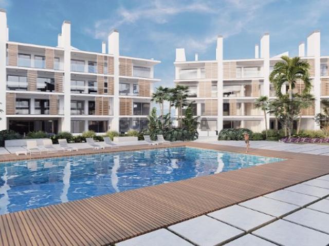 Albufeira, apartamento Penthouse em condomínio com piscina e jardim