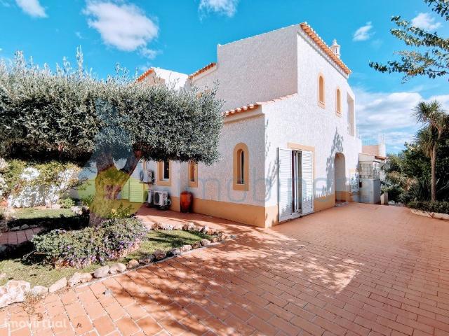 Albufeira Excelente moradia com localizao privilegiada muito cent.