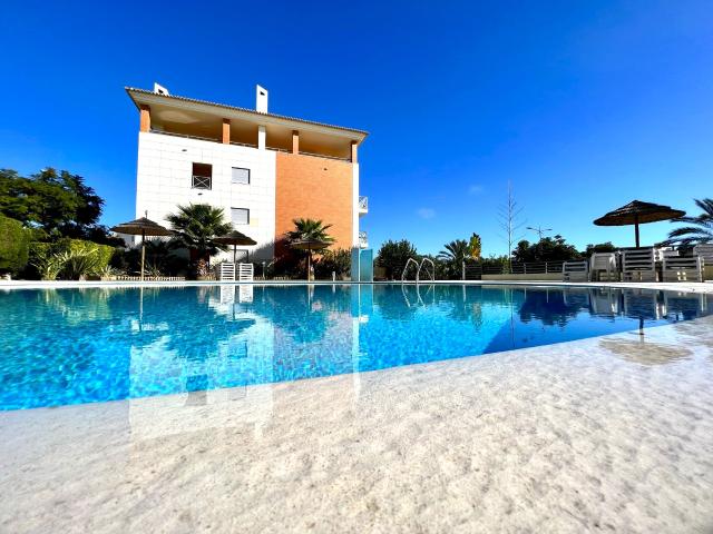 ALBUFEIRA MODERN 4 by HOMING