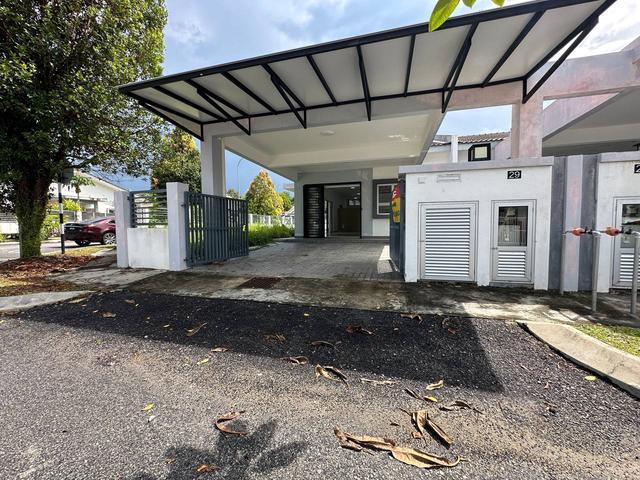 Albury 1 Mahkota Hills Bdr Tasik Senangin Corner Lot Single Storey
