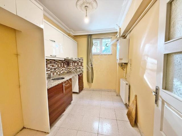 Alban Gyo'dan Metrobüse 11 Dk Bahçeli 100m² 2+1 Satılık Daire.!