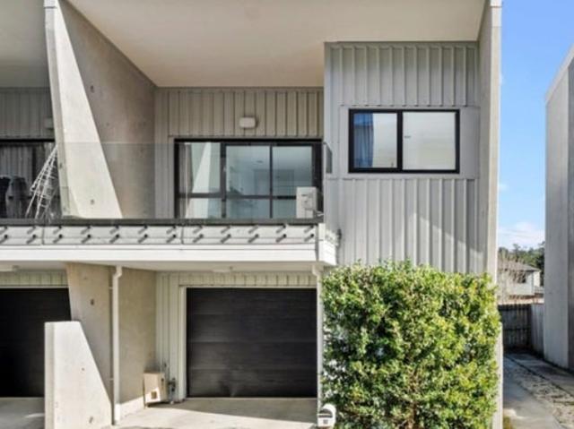 albany, 3 bedrooms