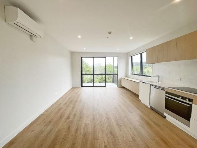 ALBANY 1 BEDROOM + 1 CAR PARK APARTMENT