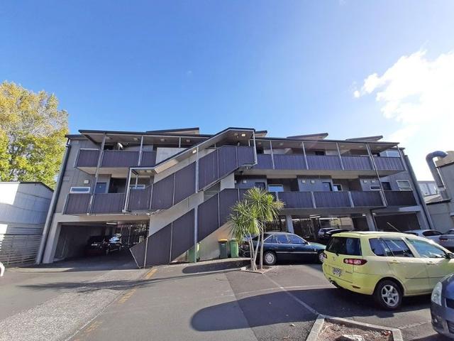 albany, 2 bedrooms