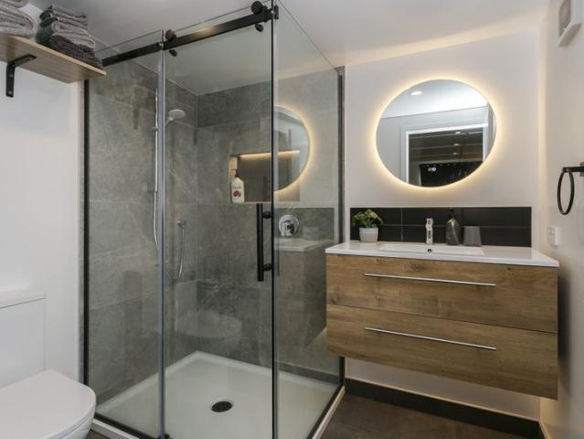 albany, 2 bedrooms