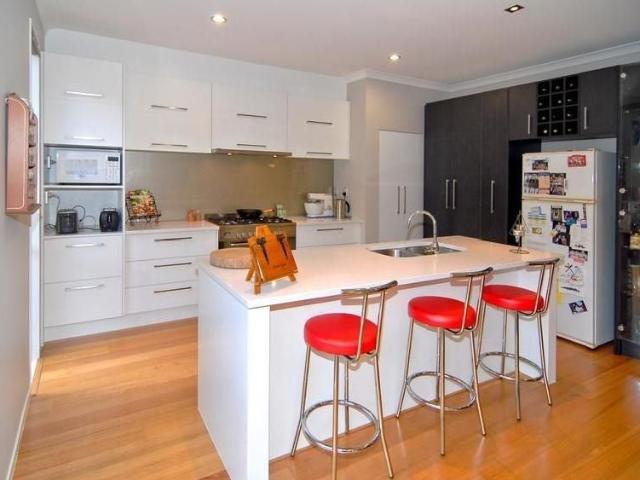 albany, 5 bedrooms