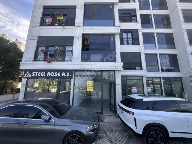 Albatros Atatürk Caddesi Kiralık İskanlı Depolu Dükkan